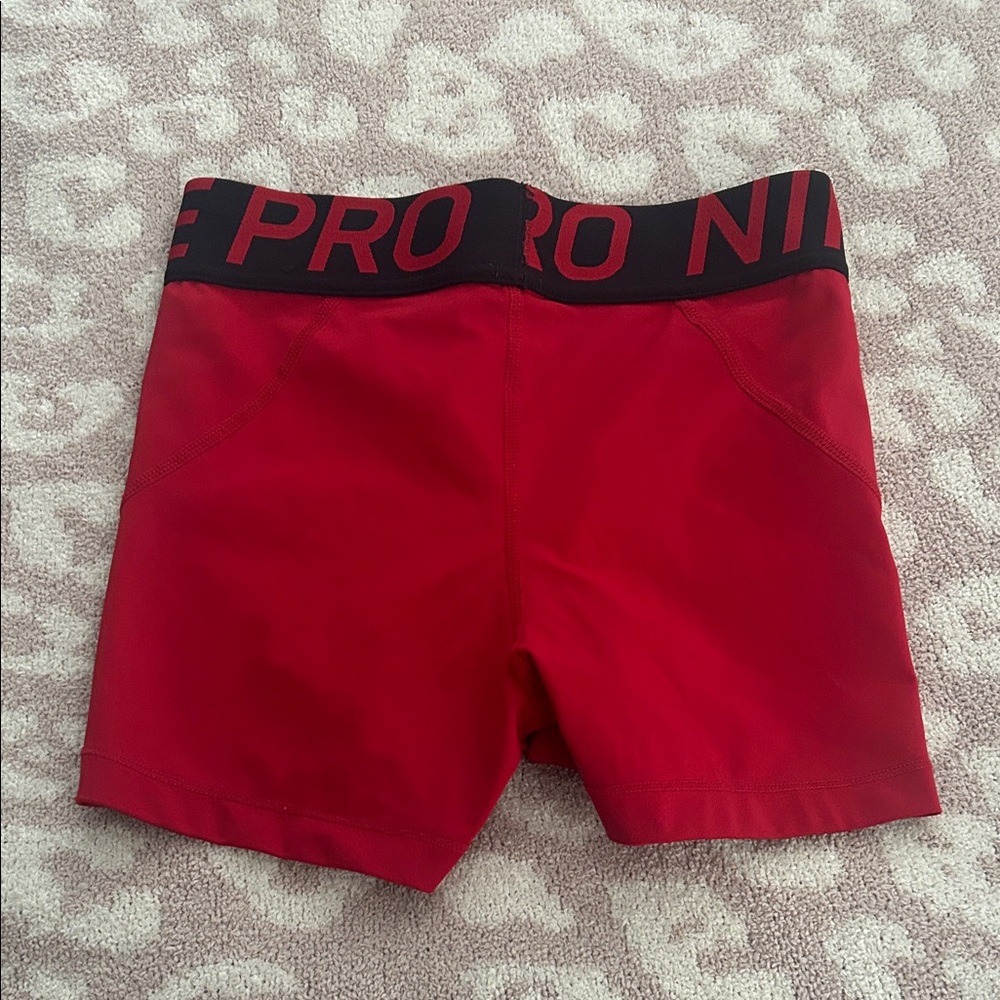 lululemon athletica Black 00 High-Waist Shorts with Red XS Nike Pro Layer - Picture 4 of 6